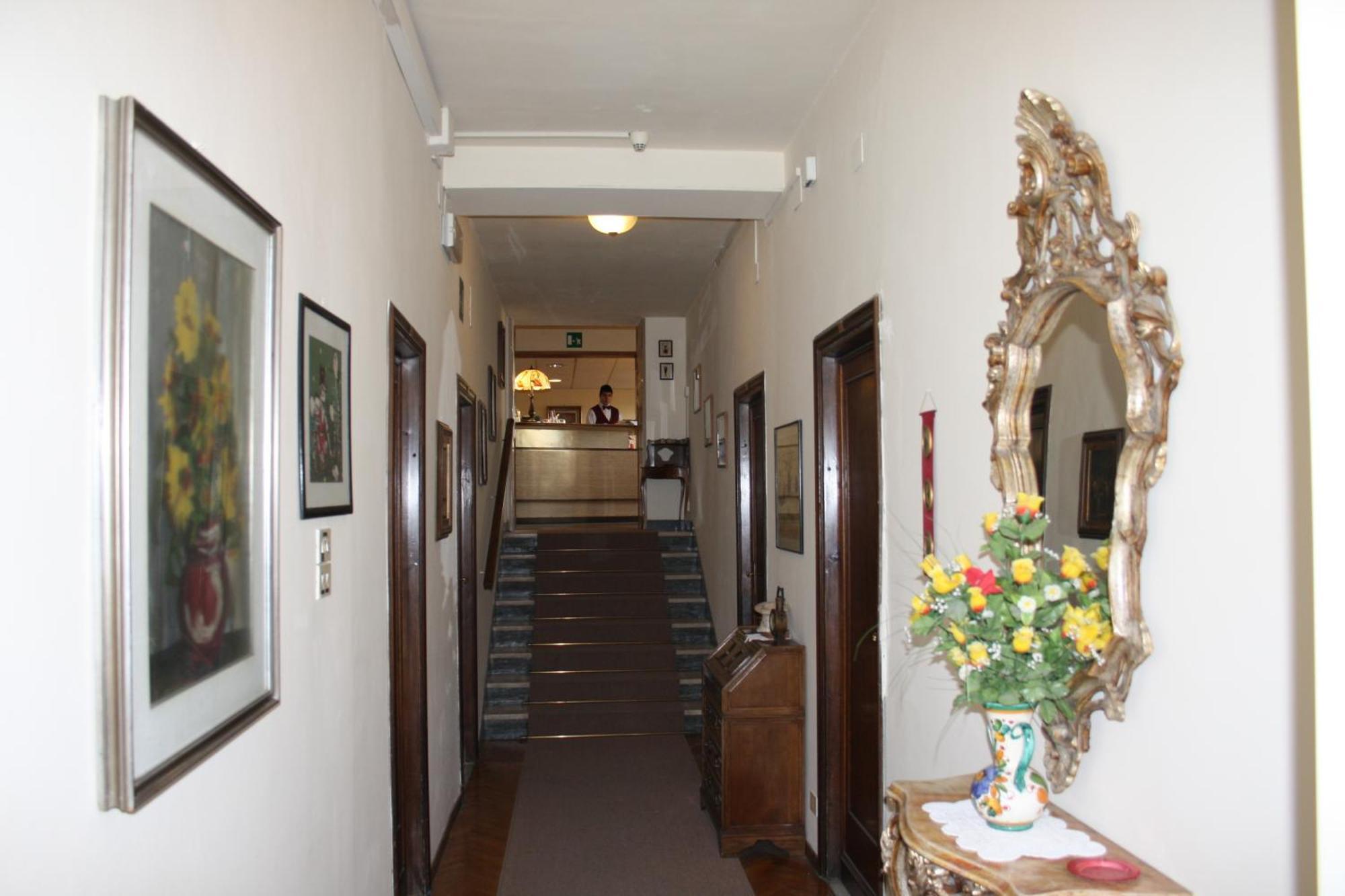 Hotel Bodoni Флоренция Екстериор снимка