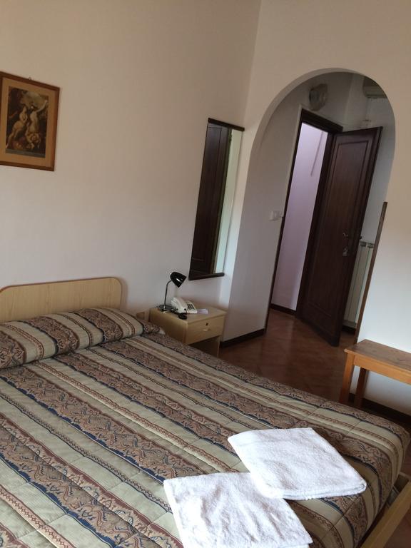 Hotel Bodoni Флоренция Екстериор снимка