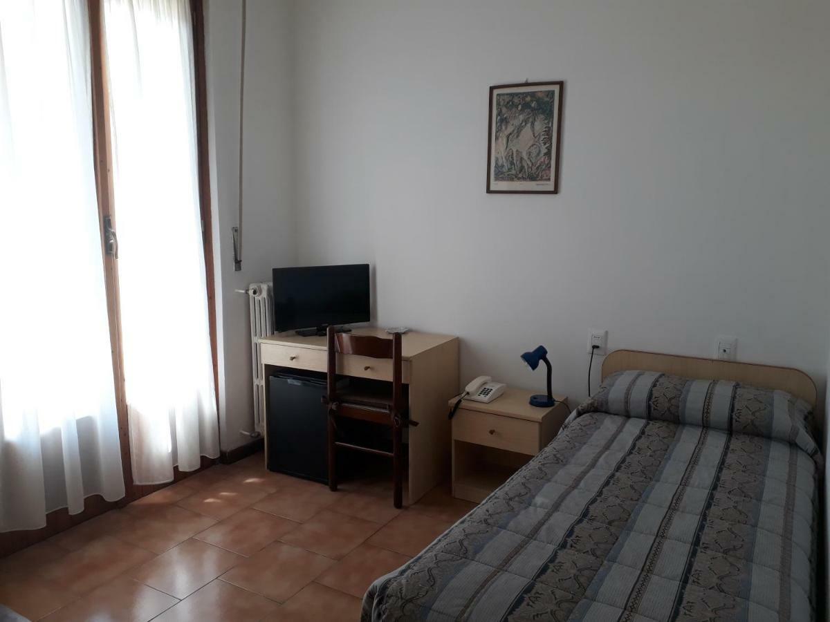 Hotel Bodoni Флоренция Екстериор снимка